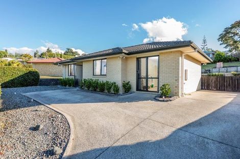 Photo of property in 80 Cabeleigh Drive, Helensville, 0800