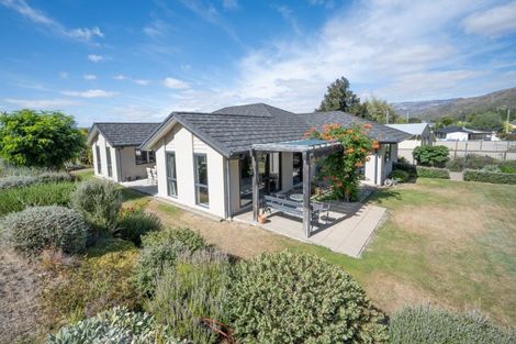 Photo of property in 42 Whitby Street, Clyde, 9330