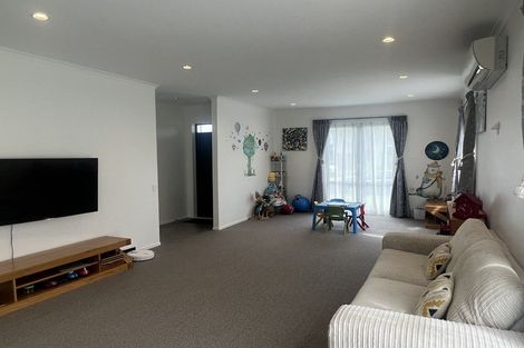 Photo of property in 45 Mackay Drive, Greenhithe, Auckland, 0632