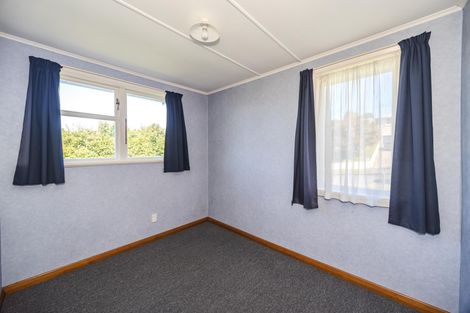Photo of property in 1 Roach Street, Holmes Hill, Oamaru, 9401