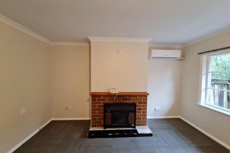 Photo of property in 2/62 Gibbons Street, Ebdentown, Upper Hutt, 5018