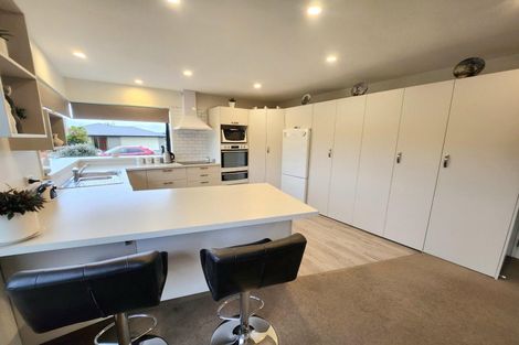 Photo of property in 6 Kenilworth Road, Oamaru North, Oamaru, 9400