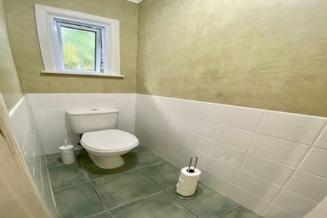 Photo of property in 6a Surrey Crescent, Hokowhitu, Palmerston North, 4410