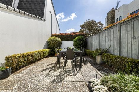 Photo of property in 13/212 Hurstmere Road, Takapuna, Auckland, 0622