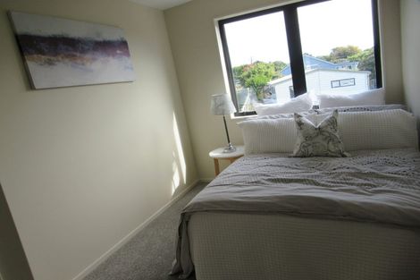 Photo of property in 10/2 Nikau Street, New Lynn, Auckland, 0600