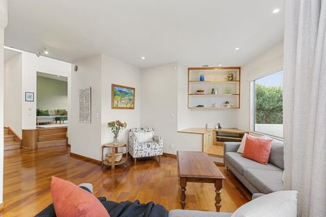 Photo of property in 1 Chisenhall Street, Karori, Wellington, 6012