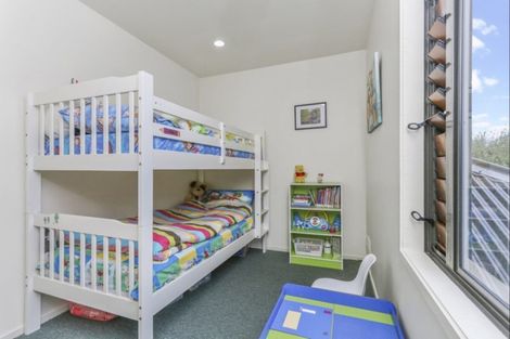 Photo of property in 27/11 The Avenue, Albany, Auckland, 0632