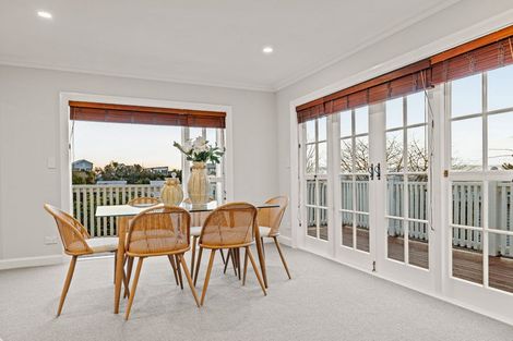 Photo of property in 77 Valley Road, Cashmere, Christchurch, 8022