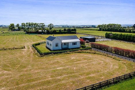 Photo of property in 84 Mawhitiwhiti Road, Normanby, Hawera, 4675