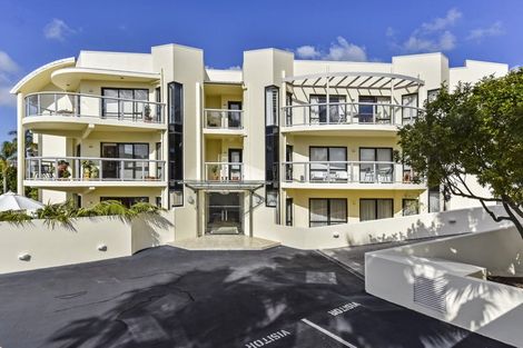 Photo of property in 26/4e Collins Street, Takapuna, Auckland, 0622