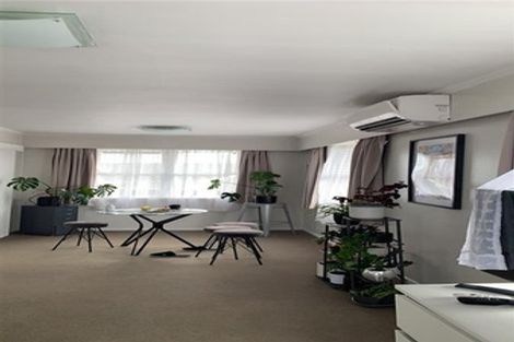 Photo of property in 2/5 Amandale Avenue, Mount Albert, Auckland, 1025