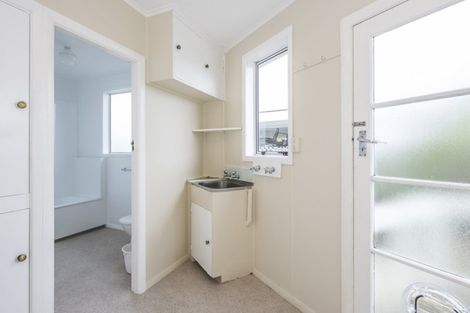 Photo of property in 31 Moana Road, Paraparaumu, 5032