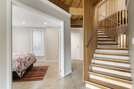 Photo of property in 890 Beach Road, Waiake, Auckland, 0630