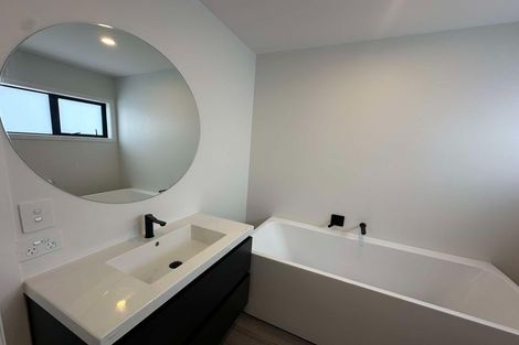 Photo of property in 36a Oxford Crescent, Ebdentown, Upper Hutt, 5018