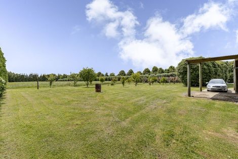 Photo of property in 280 Corbett Road, Paraite, New Plymouth, 4373