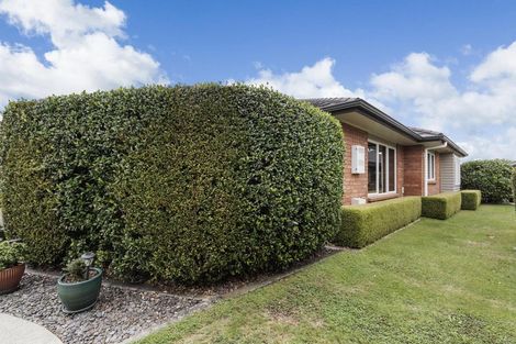 Photo of property in 10 Walter Court, Cambridge, 3434