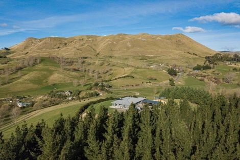 Photo of property in 1050 Kahuranaki Road, Kahuranaki, Havelock North, 4295