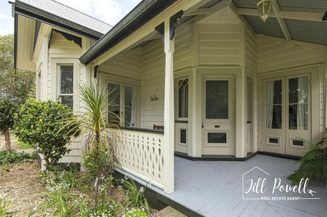 Photo of property in 32 Franklin Road, Paparoa, 0571