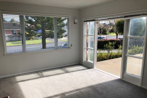 Photo of property in 22 Gossamer Drive, Pakuranga Heights, Auckland, 2010