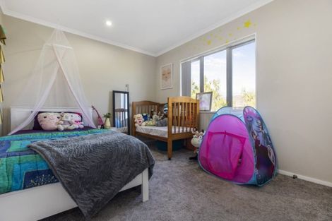 Photo of property in 8a Ellen Street, Manurewa East, Auckland, 2102