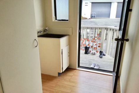 Photo of property in 1/67 Trias Road, Totara Vale, Auckland, 0629