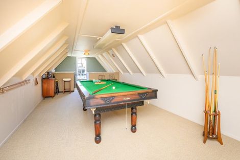 Photo of property in 31 Redwood Grove, Hokowhitu, Palmerston North, 4410