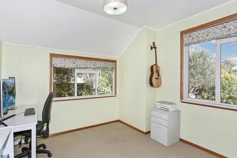 Photo of property in 17 Court Crescent, Panmure, Auckland, 1072