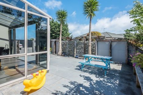 Photo of property in 61 Quadrant Heights, Paraparaumu, 5032