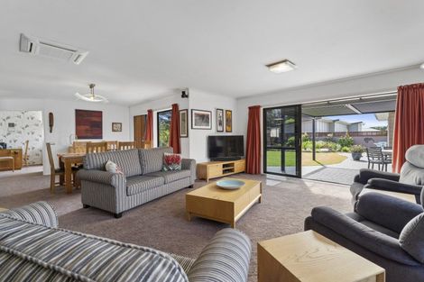 Photo of property in 7 Byron Brown Place, Otaki Beach, Otaki, 5512