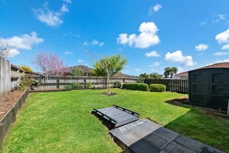 Photo of property in 11a Dawn Place, Waiuku, 2123