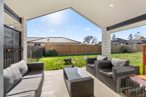 Photo of property in 4 Plescher Crescent, Leamington, Cambridge, 3432