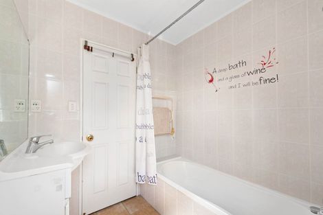 Photo of property in 11a Dawn Place, Waiuku, 2123