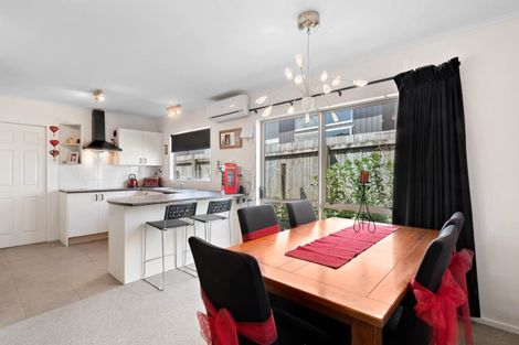 Photo of property in 11a Dawn Place, Waiuku, 2123