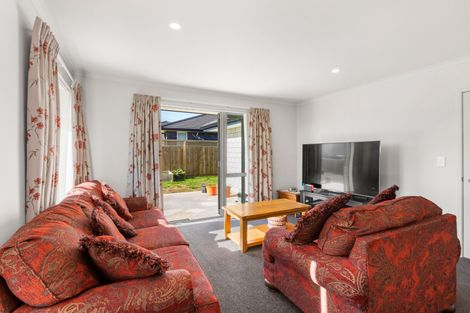 Photo of property in 4 Plescher Crescent, Leamington, Cambridge, 3432