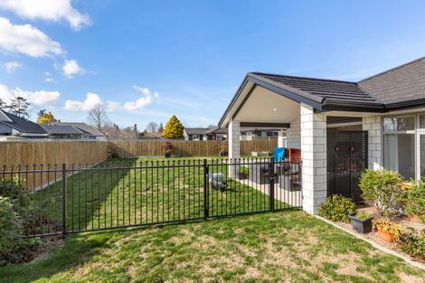 Photo of property in 4 Plescher Crescent, Leamington, Cambridge, 3432