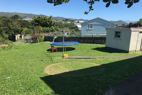 Photo of property in 68 Hereford Street, Cannons Creek, Porirua, 5024