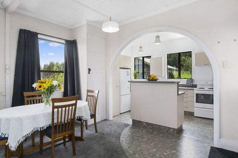 Photo of property in 720 Outram-mosgiel Road, Riverside, Outram, 9073