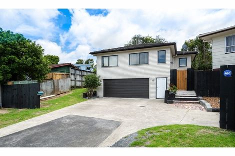Photo of property in 100 Moire Road, West Harbour, Auckland, 0618