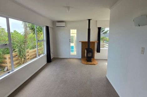 Photo of property in 44 Manuka Street, Otaki Beach, Otaki, 5512