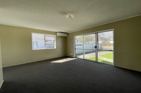 Photo of property in 2 Citril Place, Red Hill, Papakura, 2110
