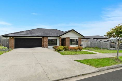 Photo of property in 31 Kirikiri Drive, Papakura, 2110