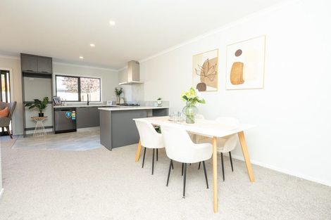 Photo of property in 2/22 Dalgliesh Avenue, Forest Lake, Hamilton, 3200