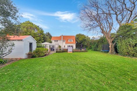 Photo of property in 27 Marina Grove, Hutt Central, Lower Hutt, 5010