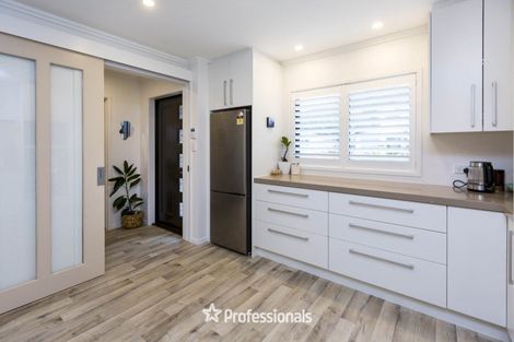 Photo of property in 1 Somerby Mews, Silverstream, Upper Hutt, 5019