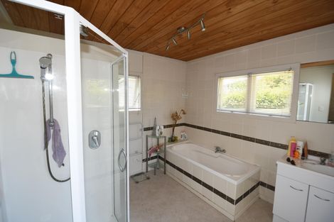 Photo of property in 17 Pakiri Road, Leigh, Warkworth, 0985