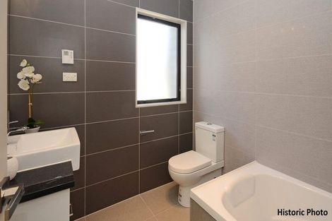 Photo of property in 20 Marwan Crescent, The Gardens, Auckland, 2105