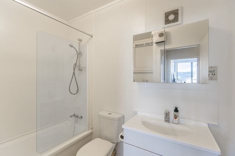 Photo of property in Hobson Court Flats, 56/70 Hobson Street, Thorndon, Wellington, 6011