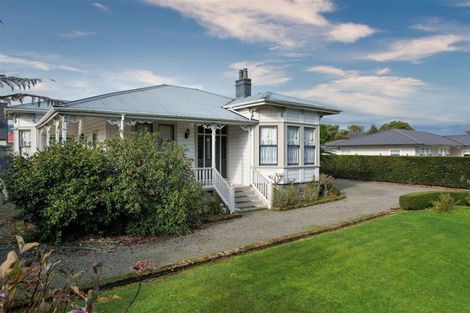 Photo of property in 204 Bartholomew Road, Levin, 5510