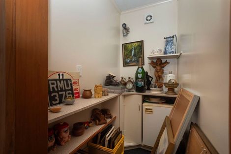 Photo of property in 21 Chamberlain Street, Dannevirke, 4930