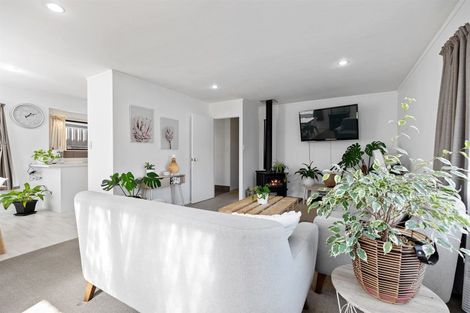 Photo of property in 99a Waitaha Road, Welcome Bay, Tauranga, 3112